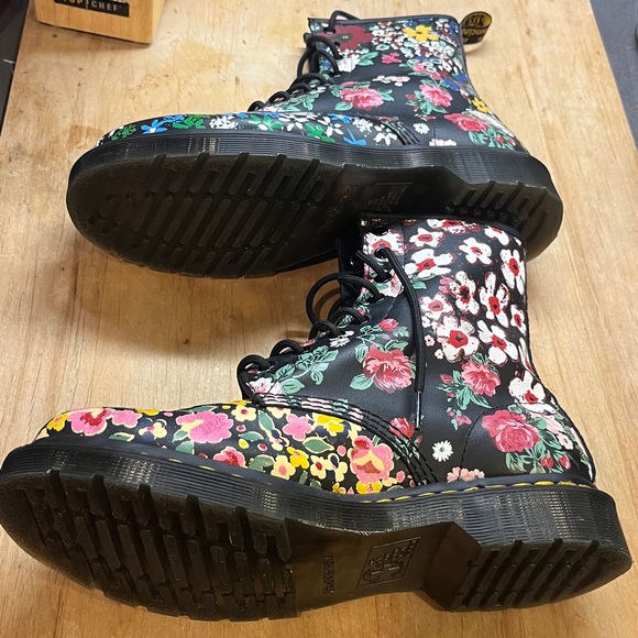 Dr.Martens 1460 Pascal 90's Retro Style Floral/Leather Mash Up Boots - Picture 16 of 17